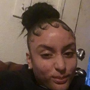 Meet your Posher, Denisse